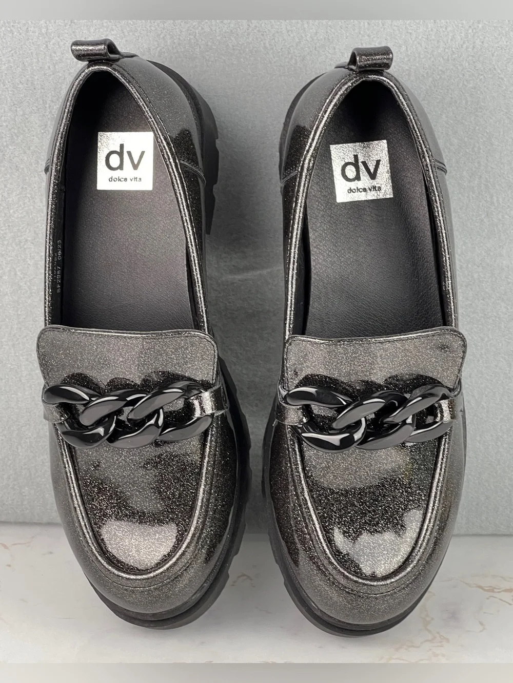 NWOT Dolce Vita Girls Delanie Chain Link Dress Shoe Heeled Loafers Size 4